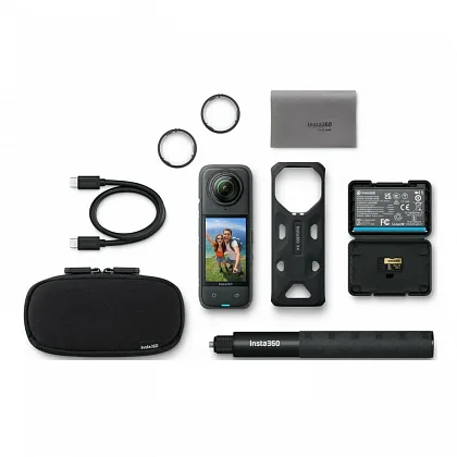 Экшн-камера Insta360 X4 чёрный (Adventure Bundle)